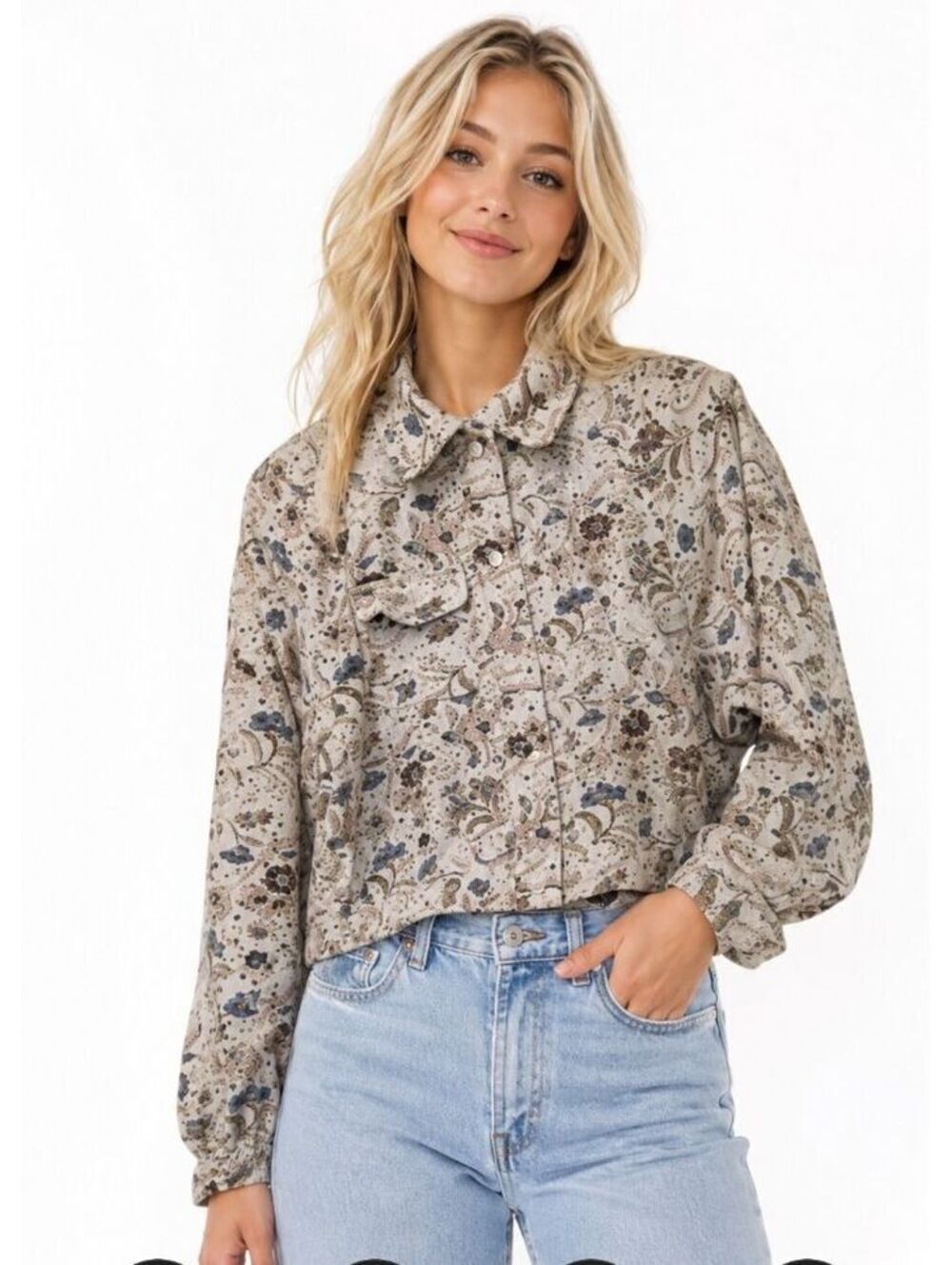 Solitaire Floral Eyelet Button Up Shirt Jacket Medium